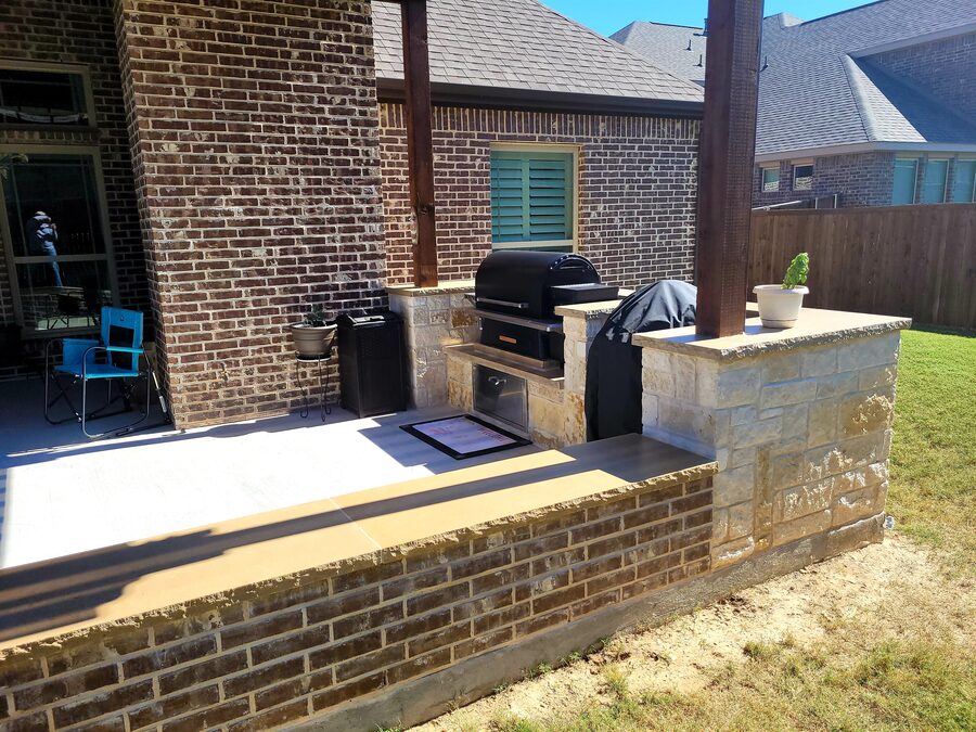 Custom outdoor kitchen built by Texas Patios Plus in south DFW