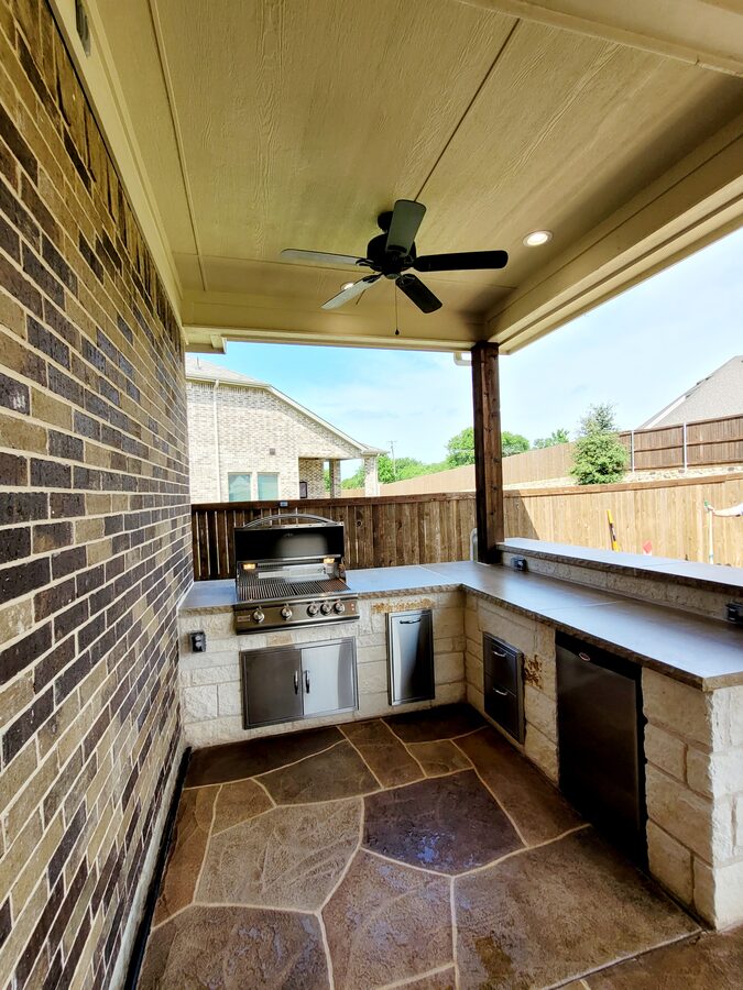 Custom outdoor kitchen built by Texas Patios Plus in south DFW