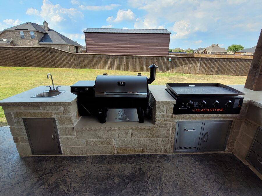 Custom outdoor kitchen built by Texas Patios Plus in south DFW