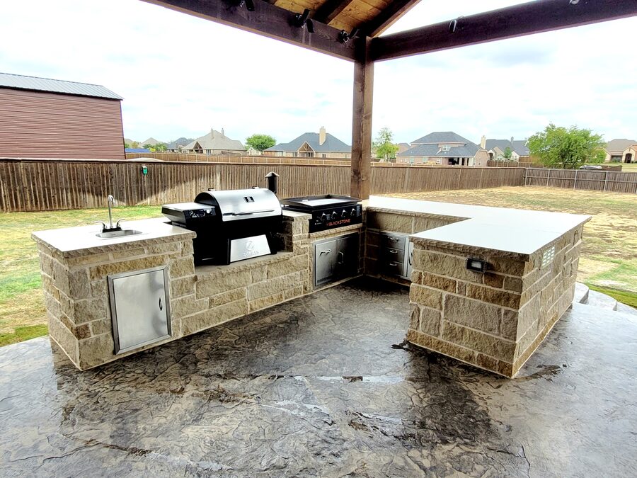 Custom outdoor kitchen built by Texas Patios Plus in south DFW