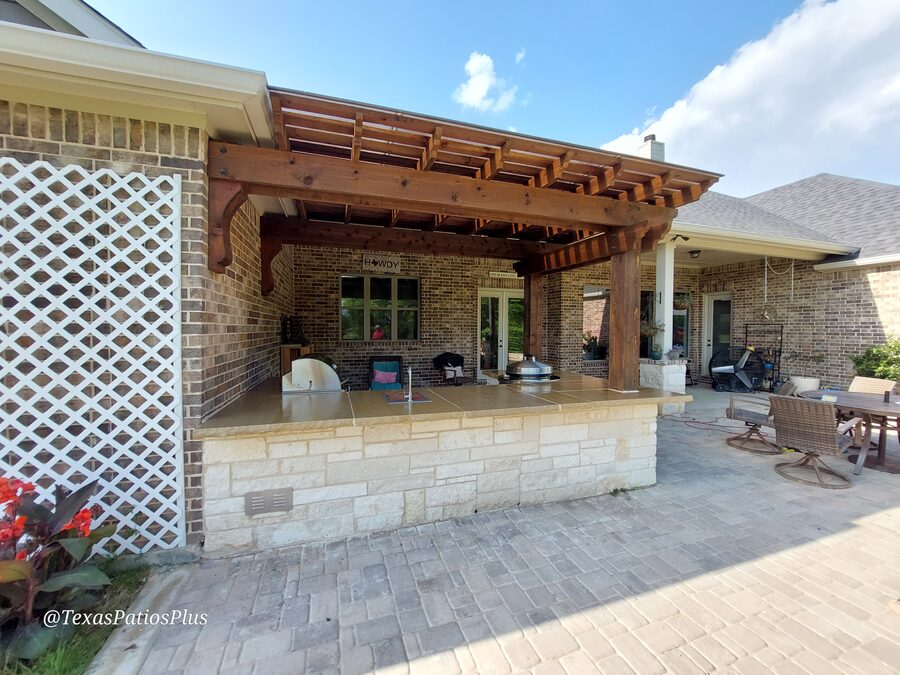 Custom outdoor kitchen built by Texas Patios Plus in south DFW