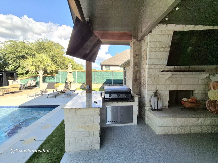 Custom outdoor kitchen built by Texas Patios Plus in south DFW