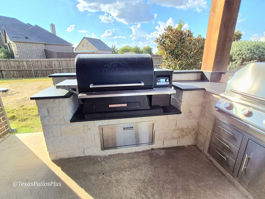 Custom outdoor kitchen built by Texas Patios Plus in south DFW